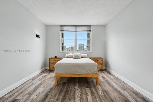 500 Bayview Drive 727, Sunny Isles Beach, FL 33160