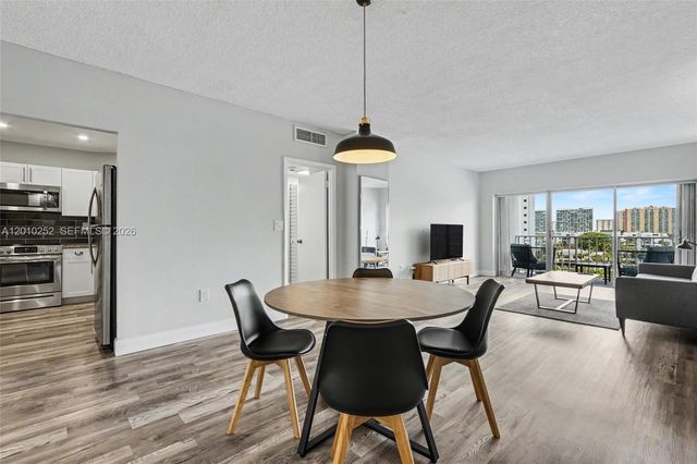 500 Bayview Drive 727, Sunny Isles Beach, FL 33160