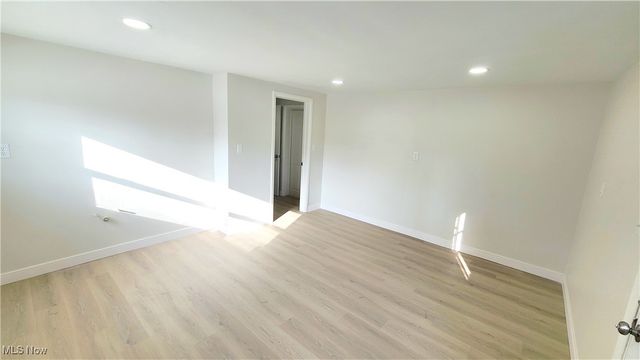 515 Murray Hill Drive, Youngstown, OH 44505