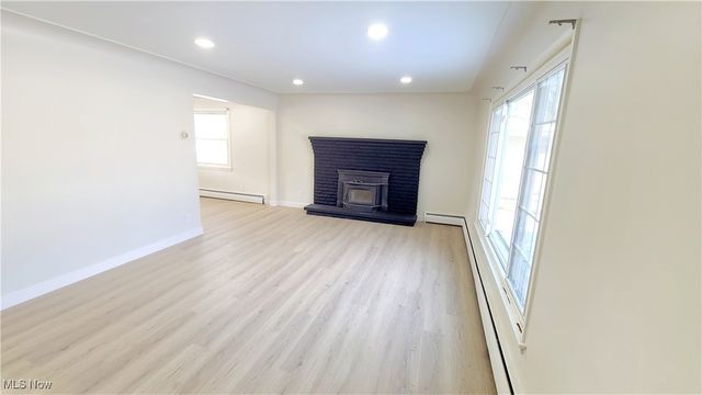 515 Murray Hill Drive, Youngstown, OH 44505