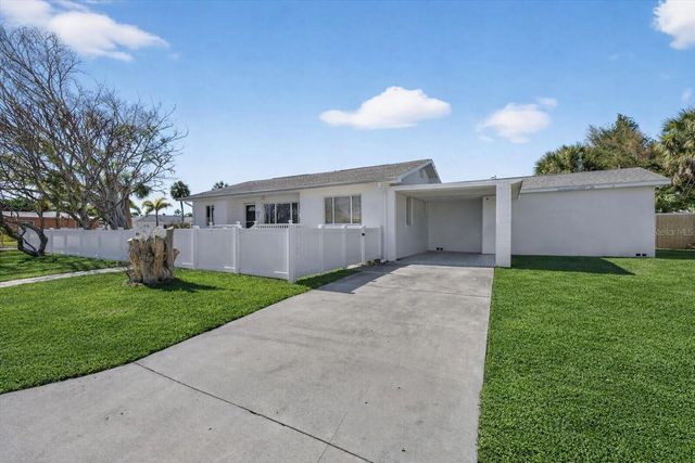 292 42ND AVENUE, St Pete Beach, FL 33706