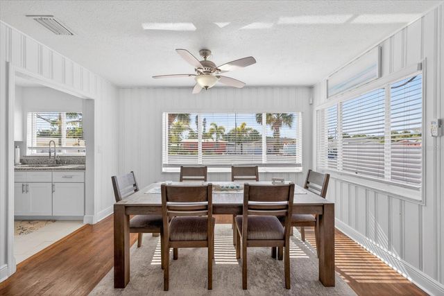 292 42ND AVENUE, St Pete Beach, FL 33706