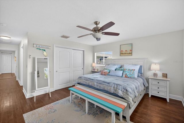 292 42ND AVENUE, St Pete Beach, FL 33706