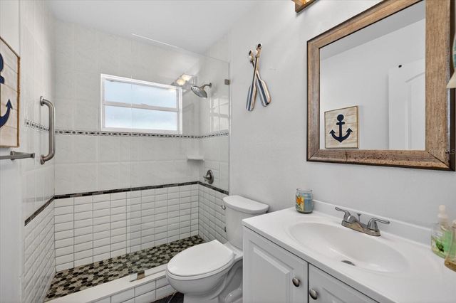 292 42ND AVENUE, St Pete Beach, FL 33706