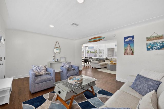 292 42ND AVENUE, St Pete Beach, FL 33706