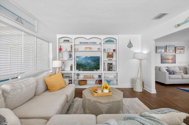 292 42ND AVENUE, St Pete Beach, FL 33706