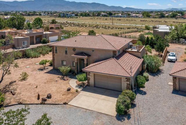 9154 Oakland Avenue NE, Albuquerque, NM 87122