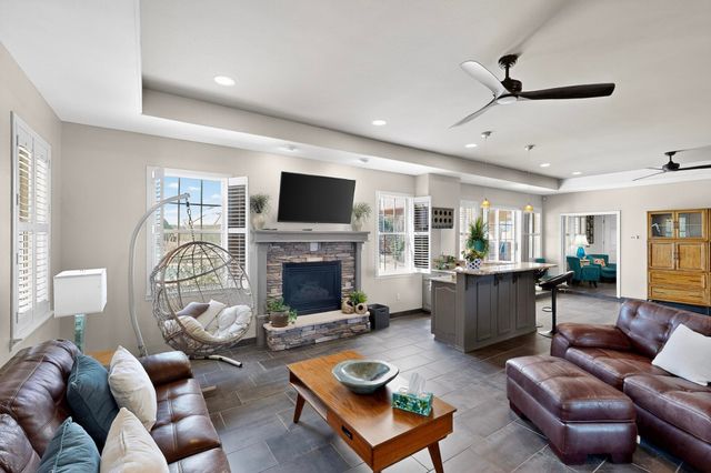 9154 Oakland Avenue NE, Albuquerque, NM 87122