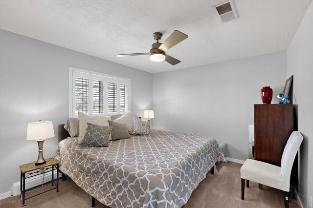 9154 Oakland Avenue NE, Albuquerque, NM 87122