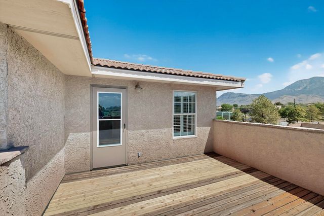 9154 Oakland Avenue NE, Albuquerque, NM 87122