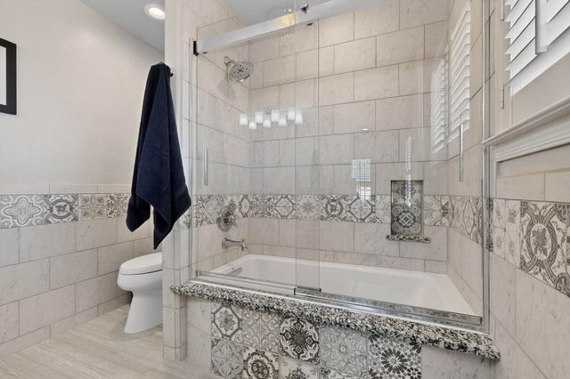 9154 Oakland Avenue NE, Albuquerque, NM 87122