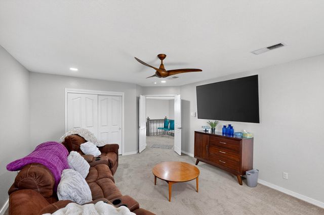 9154 Oakland Avenue NE, Albuquerque, NM 87122