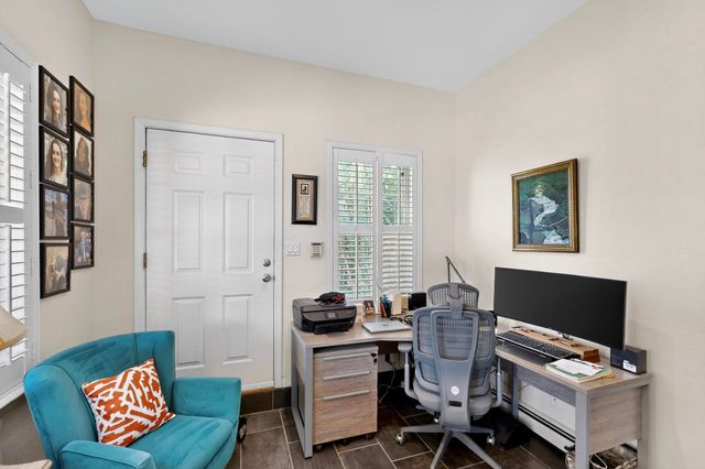 9154 Oakland Avenue NE, Albuquerque, NM 87122