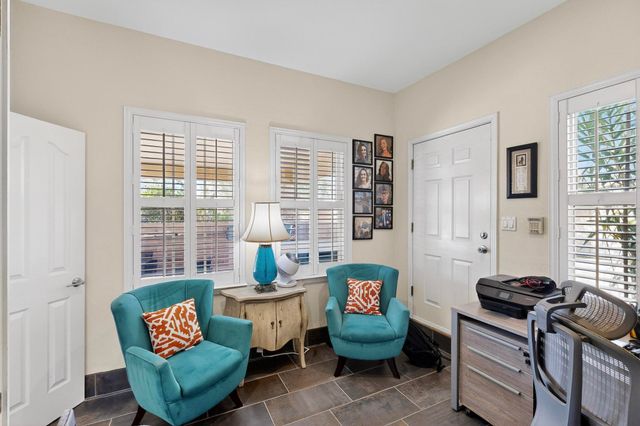 9154 Oakland Avenue NE, Albuquerque, NM 87122