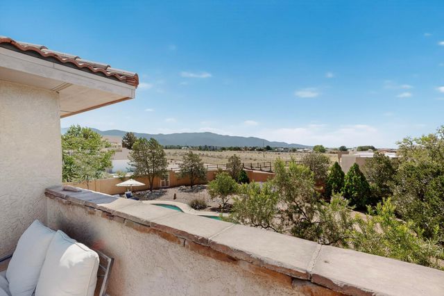 9154 Oakland Avenue NE, Albuquerque, NM 87122