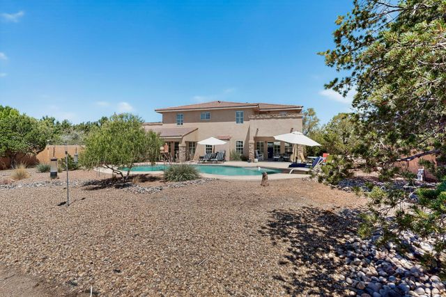 9154 Oakland Avenue NE, Albuquerque, NM 87122