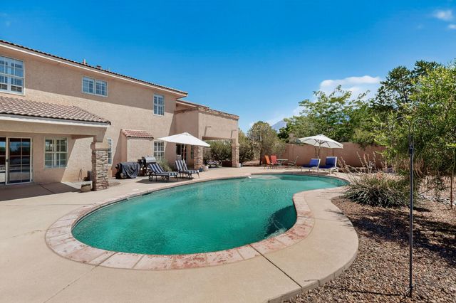 9154 Oakland Avenue NE, Albuquerque, NM 87122