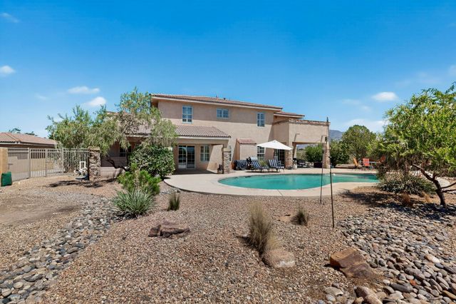 9154 Oakland Avenue NE, Albuquerque, NM 87122