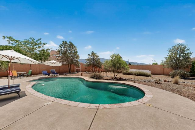 9154 Oakland Avenue NE, Albuquerque, NM 87122