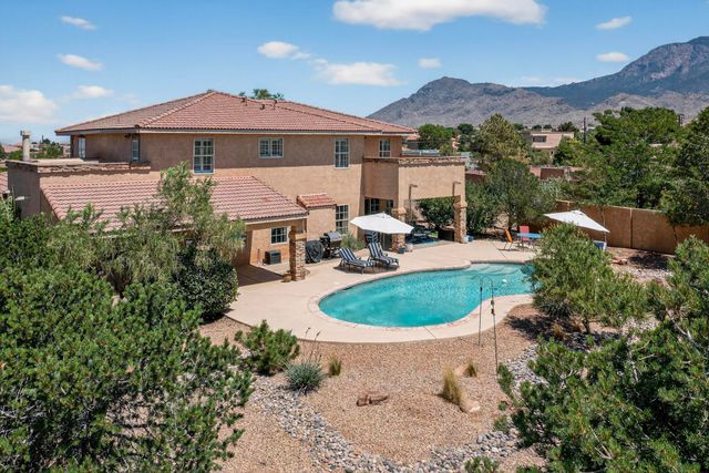 9154 Oakland Avenue NE, Albuquerque, NM 87122