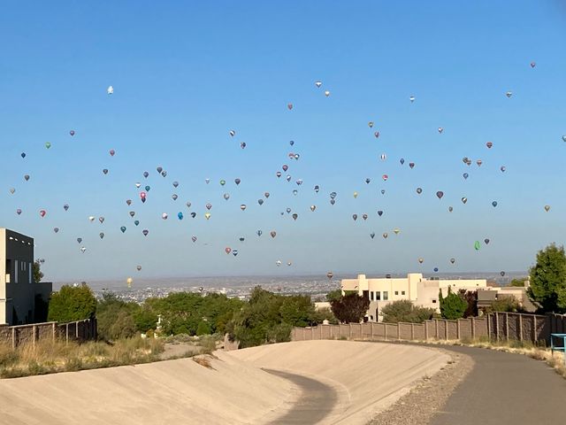 9154 Oakland Avenue NE, Albuquerque, NM 87122