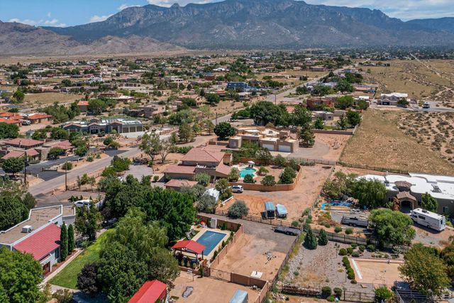 9154 Oakland Avenue NE, Albuquerque, NM 87122