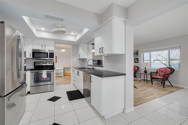 9705 MAINLANDS BOULEVARD W, Pinellas Park, FL 33782