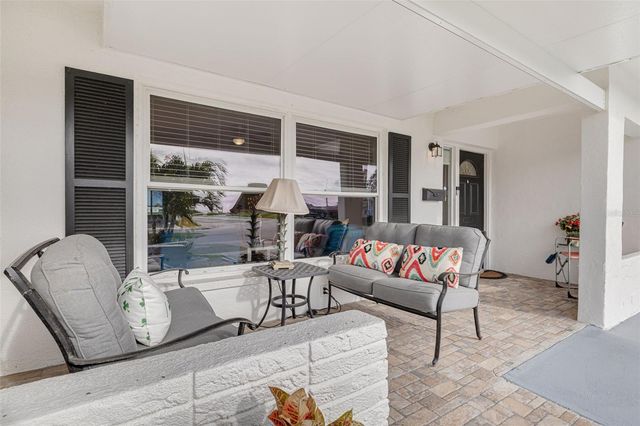 9705 MAINLANDS BOULEVARD W, Pinellas Park, FL 33782