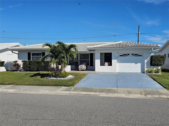 9705 MAINLANDS BOULEVARD W, Pinellas Park, FL 33782