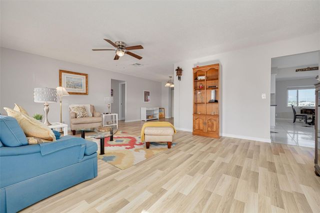 9705 MAINLANDS BOULEVARD W, Pinellas Park, FL 33782