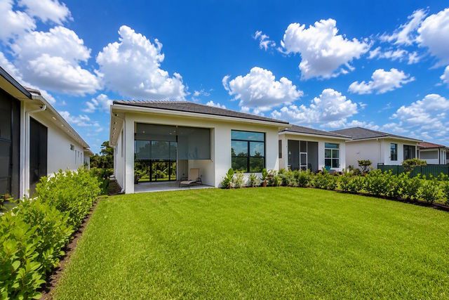 187 SE Via Sangro, Port St. Lucie, FL 34952