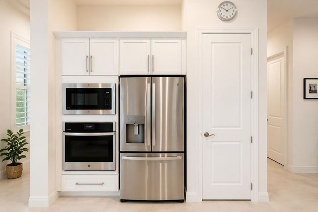 187 SE Via Sangro, Port St. Lucie, FL 34952