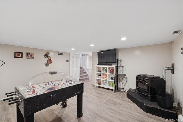 14 Blanchard Street, West Babylon, NY 11704