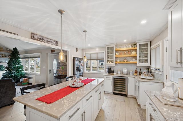 14 Blanchard Street, West Babylon, NY 11704