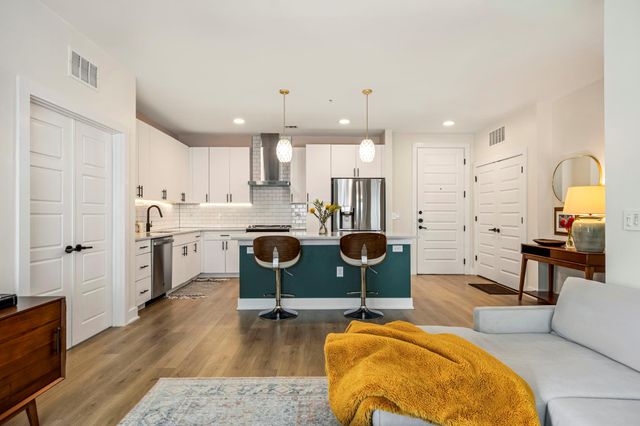 3101 Govalle Ave 208, Austin, TX 78702