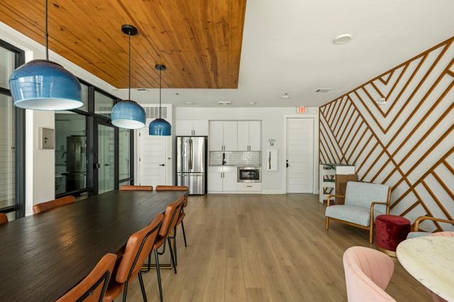 3101 Govalle Ave 208, Austin, TX 78702