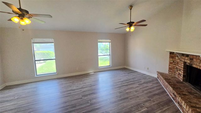 6934 Tara Drive, Richmond, TX 77469