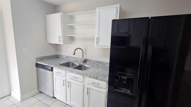 6934 Tara Drive, Richmond, TX 77469
