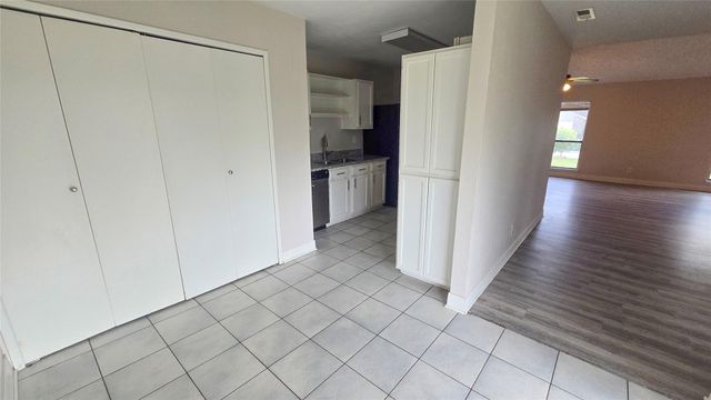 6934 Tara Drive, Richmond, TX 77469