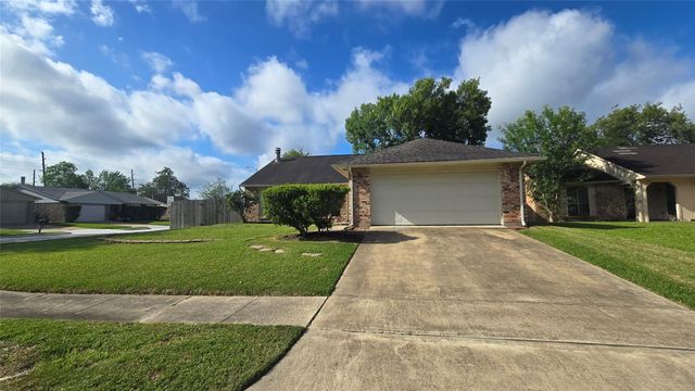 6934 Tara Drive, Richmond, TX 77469