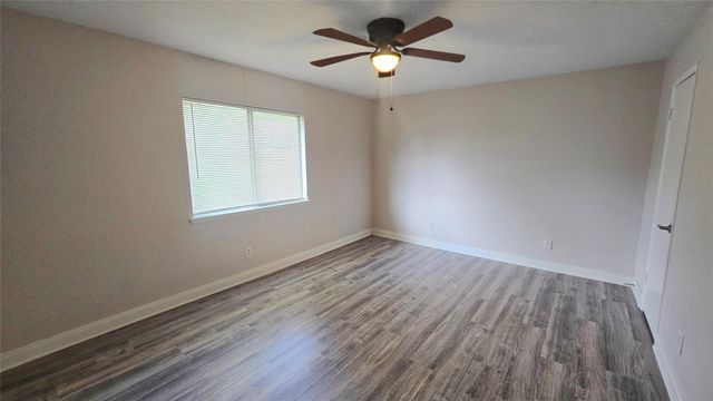 6934 Tara Drive, Richmond, TX 77469