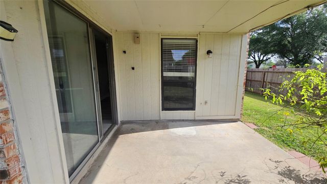 6934 Tara Drive, Richmond, TX 77469