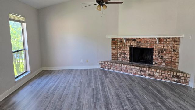 6934 Tara Drive, Richmond, TX 77469