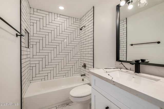 533 W 18TH Street, Tempe, AZ 85281