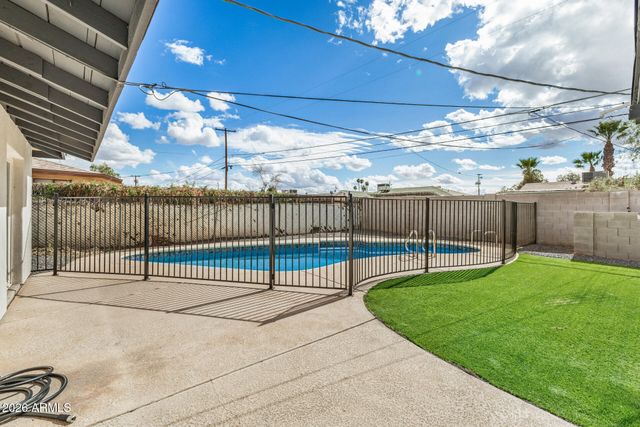 533 W 18TH Street, Tempe, AZ 85281