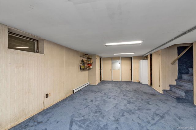 84 Horton Place, Syosset, NY 11791