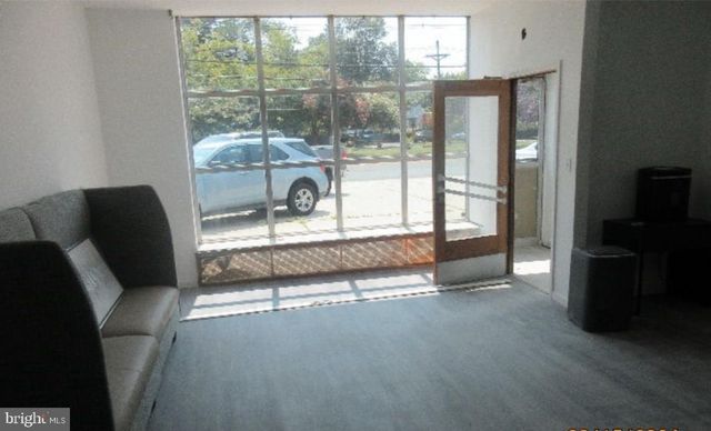 207 E BROAD ST, Palmyra, NJ 08065