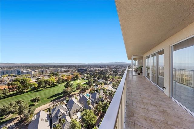 3111 Bel Air Drive 19D, Las Vegas, NV 89109