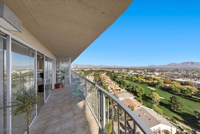 3111 Bel Air Drive 19D, Las Vegas, NV 89109