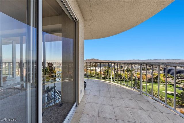 3111 Bel Air Drive 19D, Las Vegas, NV 89109